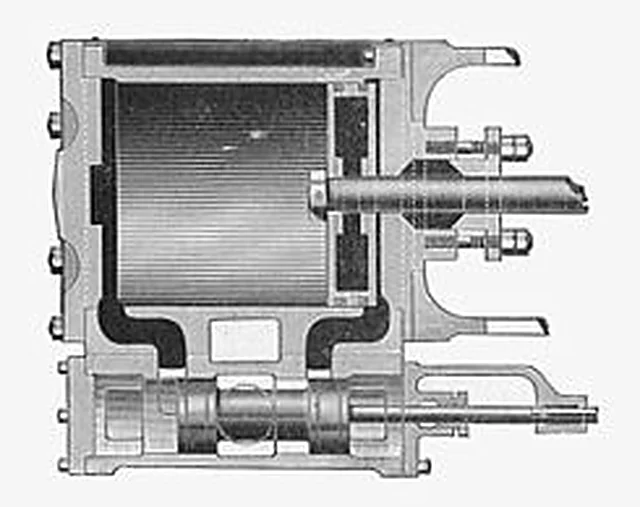 Model Of Piston Valve Steam Engine – Polylab
