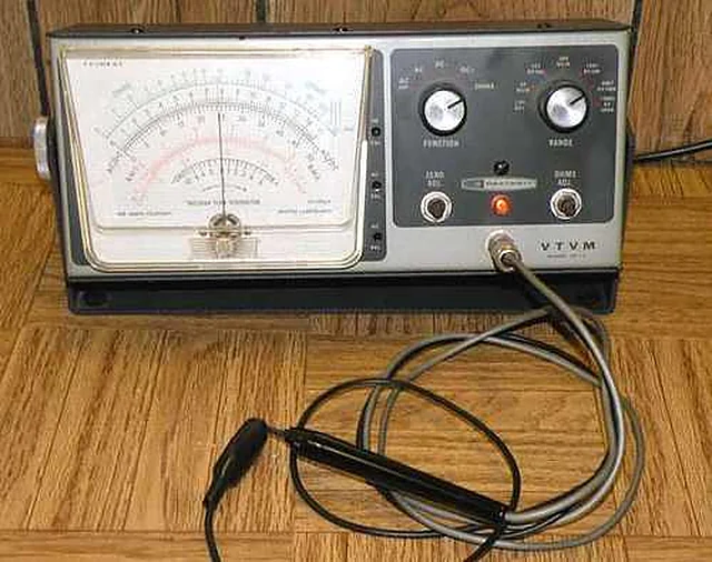 V.T.V.M.(Vaccum Tube Meter) – Polylab